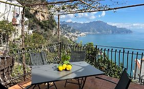 Amalfi 51 Con Vista Mare, Giardino E Terrazze
